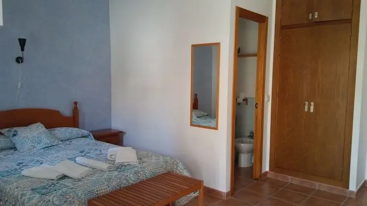 Tek Büyük veya İki Ayrı Yataklı Oda