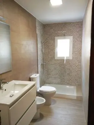 Tek Büyük veya İki Ayrı Yataklı Oda, Teras