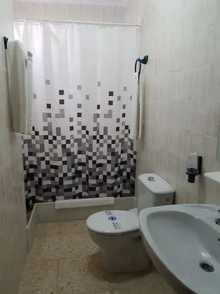 Tek Büyük veya İki Ayrı Yataklı Oda, Teras