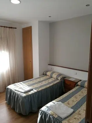 Büyük Yataklı Tek Kişilik Oda