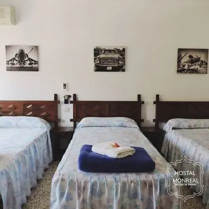 Basic Üç Kişilik Oda, 3 Tek Kişilik Yatak