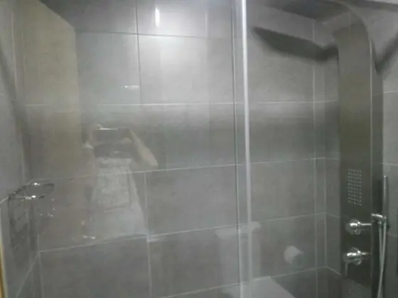 Üç Kişilik Oda