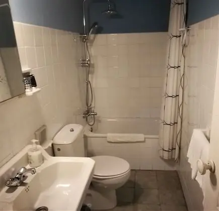 İki Ayrı Yataklı Oda, Banyolu/Duşlu