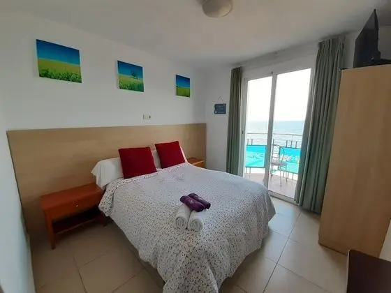 Basic Tek Büyük Yataklı Oda