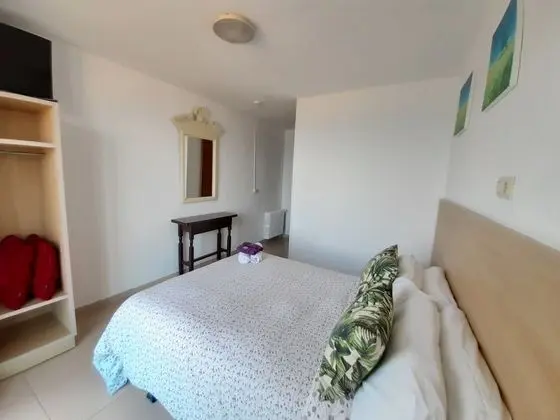 Basic Tek Büyük Yataklı Oda