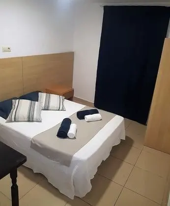 Basic Tek Büyük Yataklı Oda