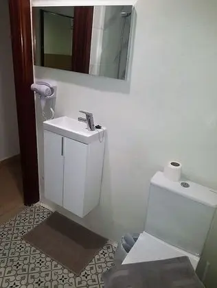 Basic Tek Büyük Yataklı Oda