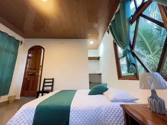 Comfort Tek Büyük Yataklı Oda, 2 Çift Kişilik Yatak, Balkon