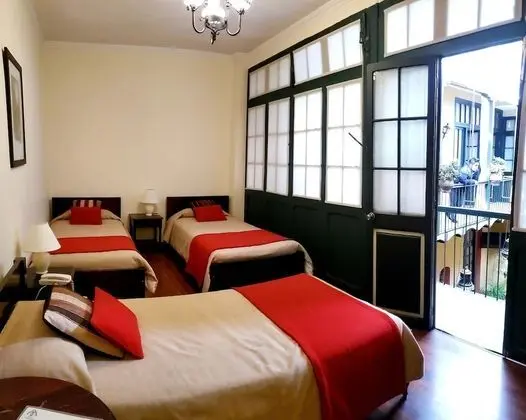 City Üç Kişilik Oda