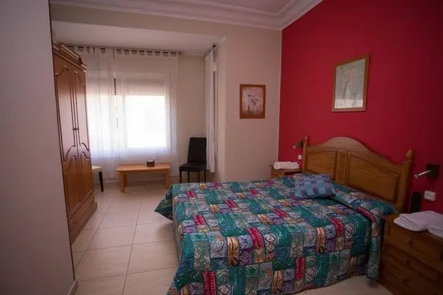 Tek Büyük Yataklı Oda, Ortak Banyo