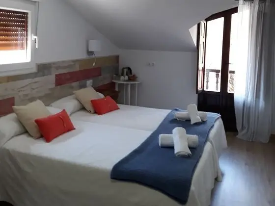 İki Ayrı Yataklı Oda, Banyolu/Duşlu (Sofá)