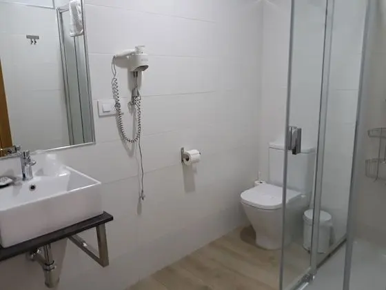 İki Ayrı Yataklı Oda, Banyolu/Duşlu (Sofá)