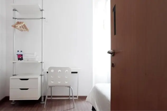 Tek Büyük Yataklı Oda, Ortak Banyo