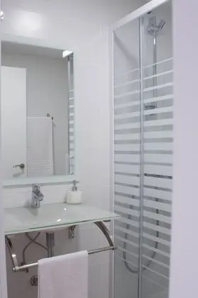Standard Tek Büyük Yataklı Oda, 2 Tek Kişilik Yatak, Banyolu/Duşlu