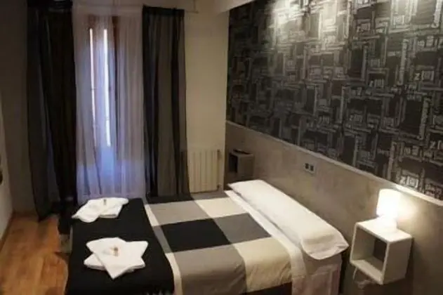 Tek Büyük Yataklı Oda, Özel Banyo