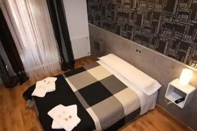 Tek Büyük Yataklı Oda, Özel Banyo