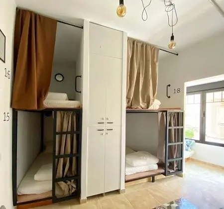 Ortak Ranzalı Oda, Karma Ranzalı Oda (1 bed in a 8 bed dorm)
