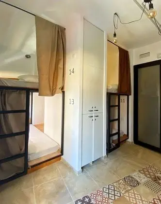 Ortak Ranzalı Oda, Karma Ranzalı Oda (1 bed in a 8 bed dorm)