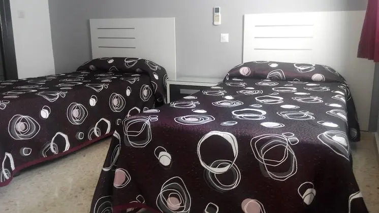 Premium Tek Büyük Yataklı Oda