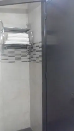 Premium Tek Büyük Yataklı Oda