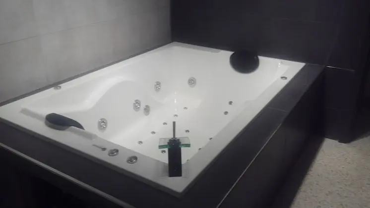 Süit (Jacuzzi)
