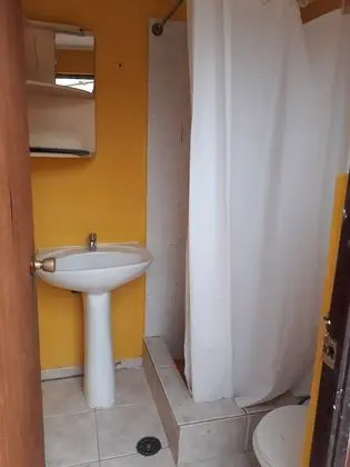 Family Oda, Ortak Banyo, Avlu