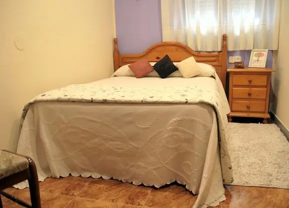 Tek Büyük Yataklı Oda, 1 Çift Kişilik Yatak