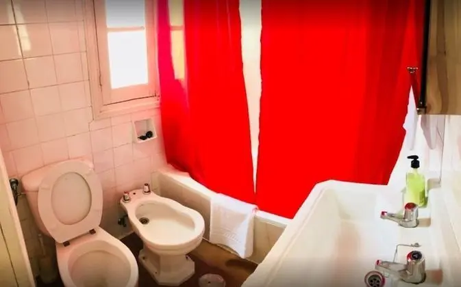Dört Kişilik Oda, Balkon