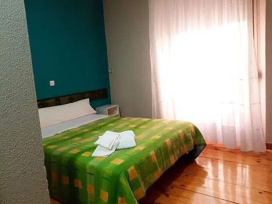 Tek Büyük Yataklı Oda, Balkon