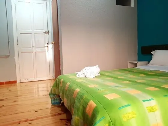 Tek Büyük Yataklı Oda, Balkon