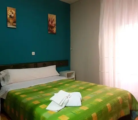 Tek Büyük Yataklı Oda, Balkon
