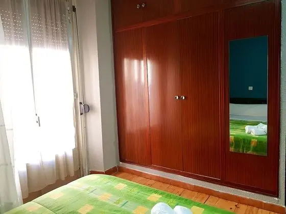 Tek Büyük Yataklı Oda, Balkon