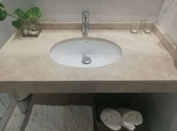 Deluxe Tek Büyük Yataklı Oda, Sigara İçilmez