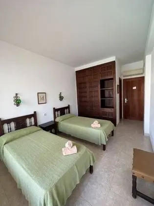 Tek Büyük Yataklı Oda, Balkon, Deniz Manzaralı