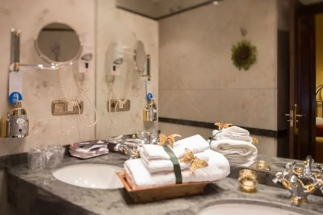 Superior Tek Büyük Yataklı Oda