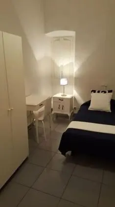 Tek Kişilik Oda, 1 Tek Kişilik Yatak, Ortak Banyo