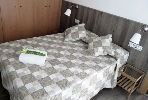 Tek Büyük Yataklı Oda, Balkon, Plaj Manzaralı