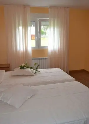 Tek Büyük veya İki Ayrı Yataklı Oda