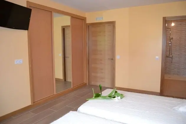 Tek Büyük veya İki Ayrı Yataklı Oda