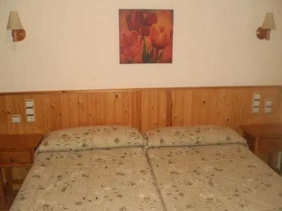 Tek Büyük veya İki Ayrı Yataklı Oda