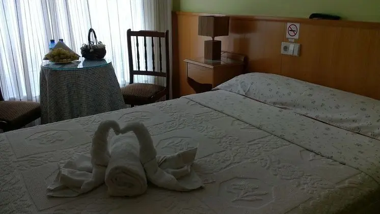 Tek Büyük Yataklı Oda