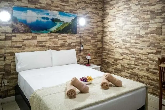 Tek Büyük Yataklı Oda, Ortak Banyo