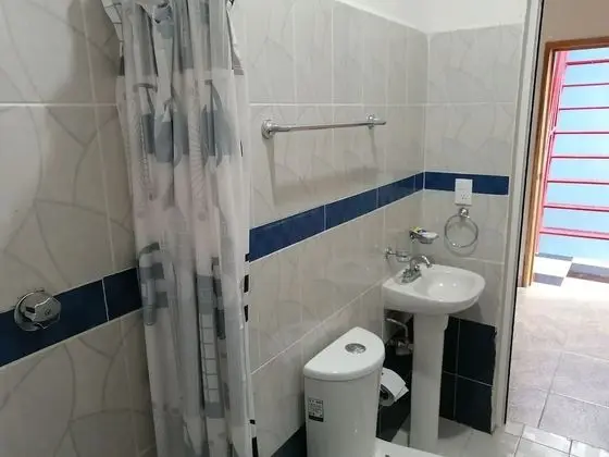 Basic Oda, 1 Büyük (Queen) Boy Yatak