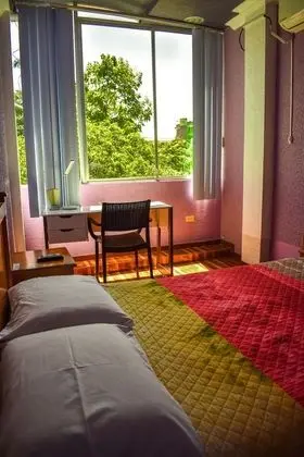 Basic Tek Büyük Yataklı Oda