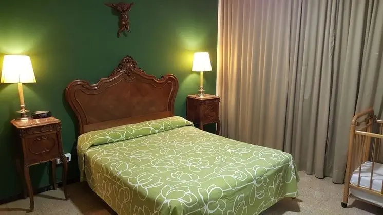 Tek Büyük Yataklı Oda, 1 Çift Kişilik Yatak