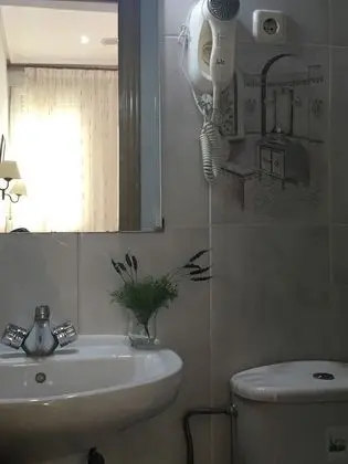 Üç Kişilik Oda, Özel Banyo