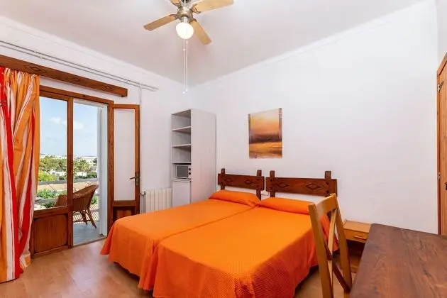 Tek Büyük Yataklı Oda, Balkon