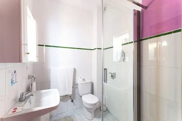 Tek Büyük Yataklı Oda, Balkon