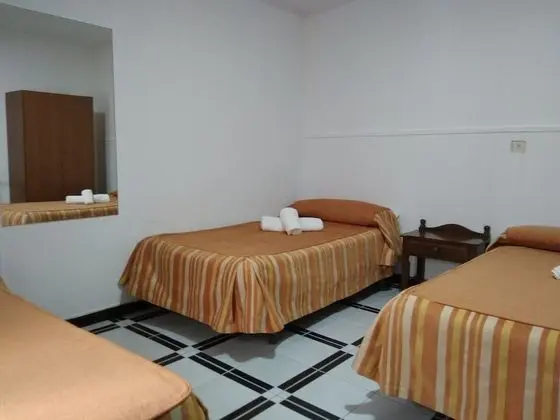 Tek Büyük veya İki Ayrı Yataklı Oda