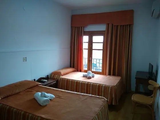 Tek Büyük veya İki Ayrı Yataklı Oda